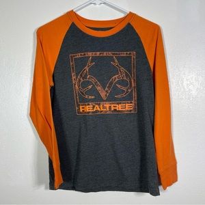Realtree. Henley Shirt. Size L (10/12). In good used condition.